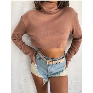Tiger Mist - Sugar Ribbed Cropped Turtleneck (Large)